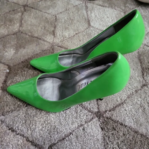 Wet Seal heels - Picture 1 of 2